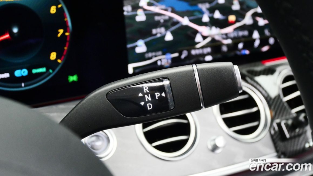 Mercedes-Benz E-Class E350 4MATIC AMG Line, 2023