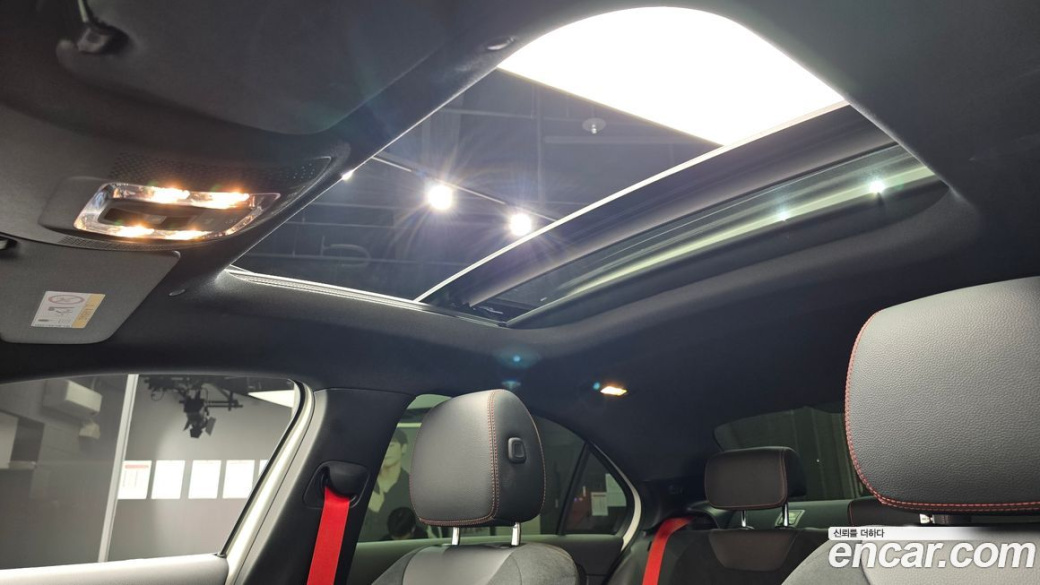 Mercedes-Benz A-Class AMG A35 4MATIC Sedan, 2023