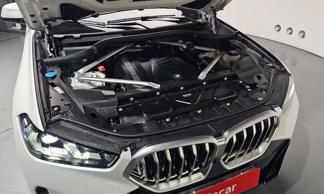 BMW X6 xDrive40i M Sport, 2024