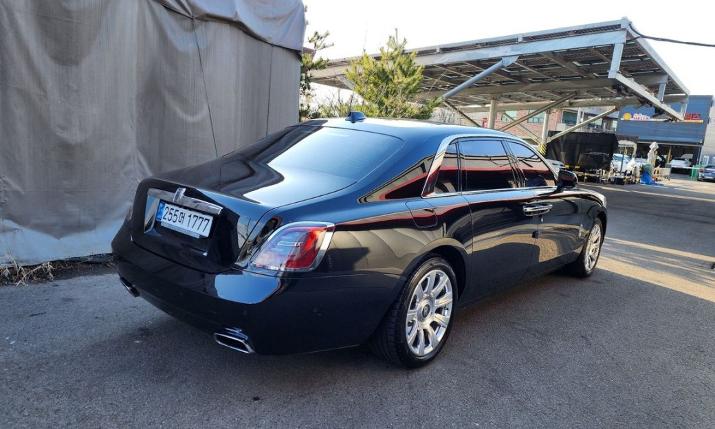 Rolls-Royce Ghost 6.7 EWB V12, 2024