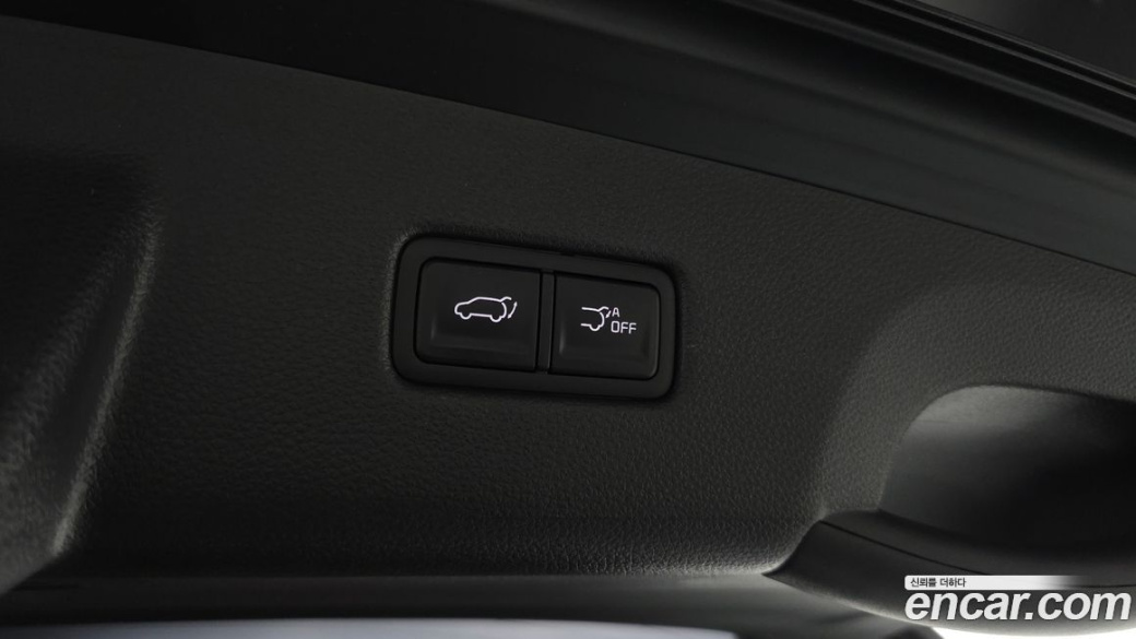 Kia Carnival 11-Seater Signature, 2023