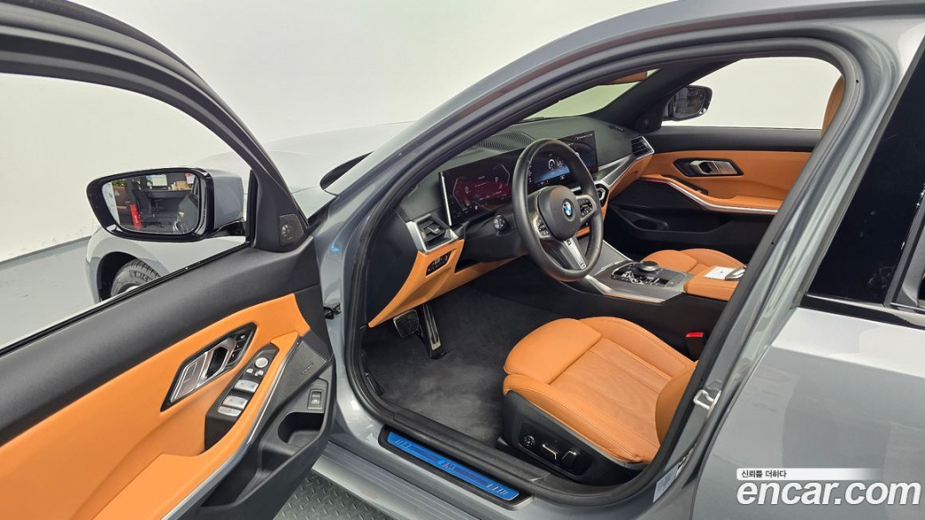 BMW 3-Series 320i M Sport, 2024