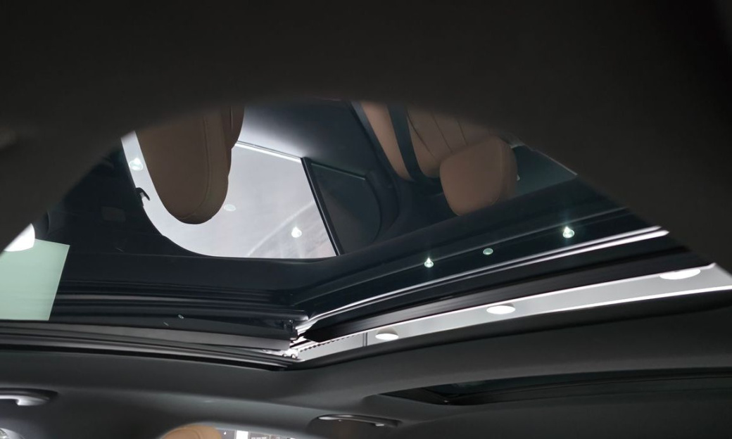 Mercedes-Benz E-Class E200 AMG Line, 2026