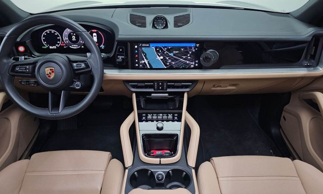 Porsche Cayenne 3.0, 2024