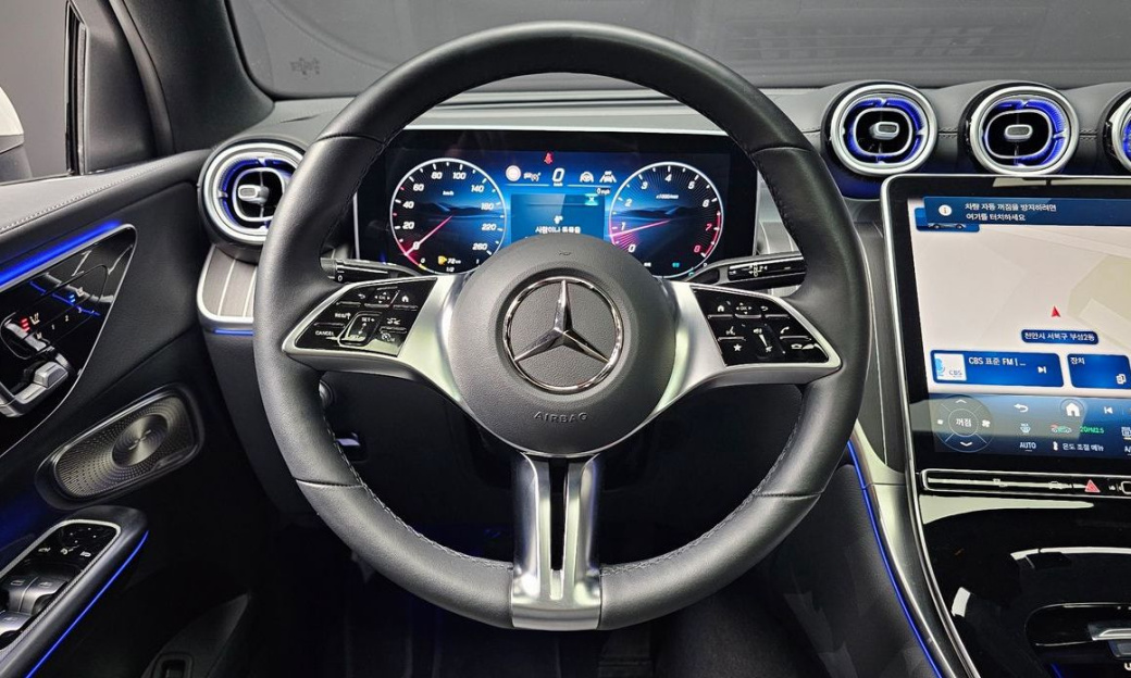Mercedes-Benz GLC-Class GLC300 4MATIC Avnatgarde Coupe, 2025