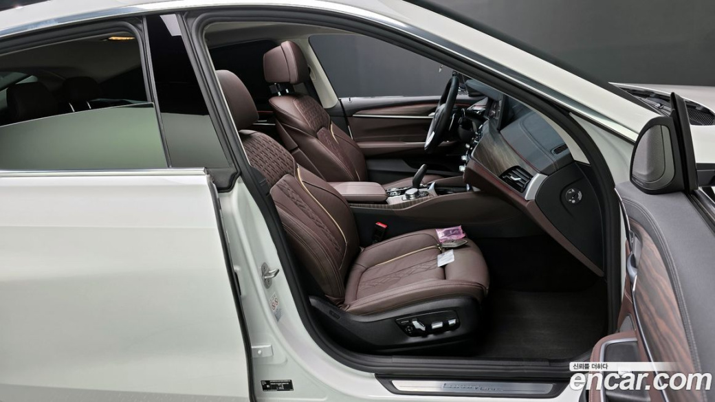 BMW Gran Turismo 630i xDrive Luxury, 2023