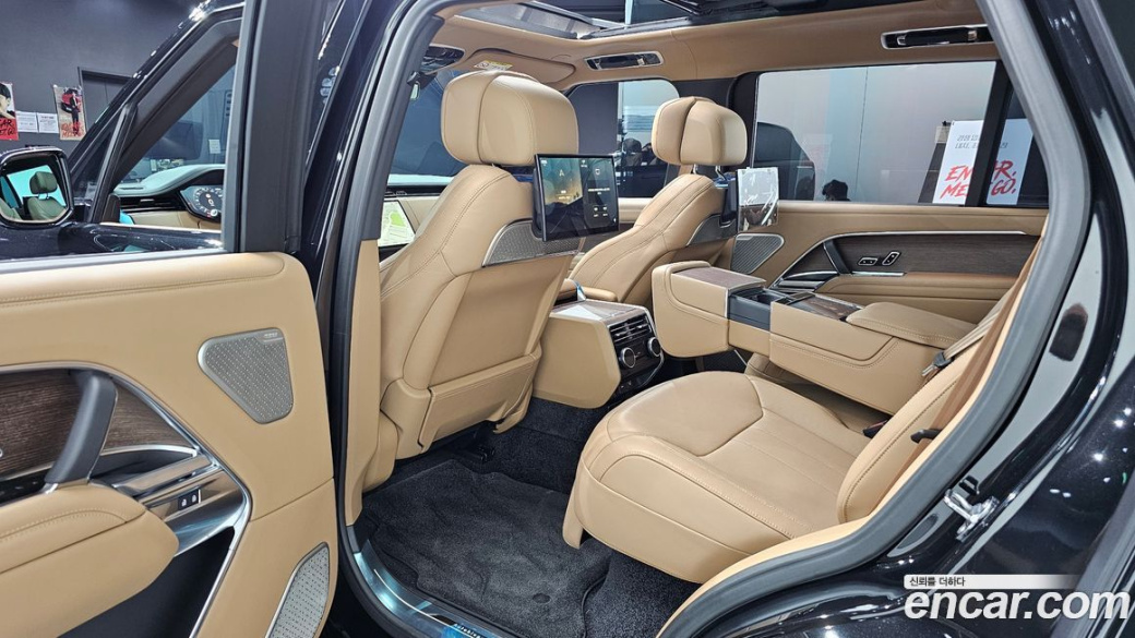 Land Rover Range Rover P530 Autobiography Long Wheel Base, 2025