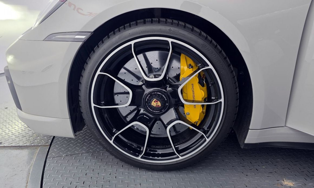 Porsche 911 Turbo S Cabriolet, 2024