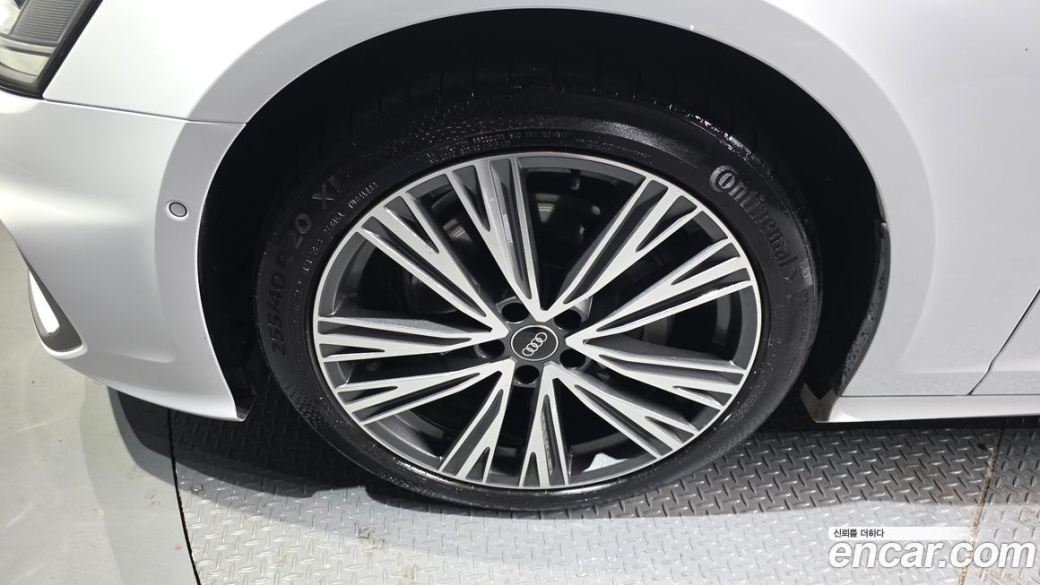 Audi A6 45 TFSI Quattro Premium, 2023