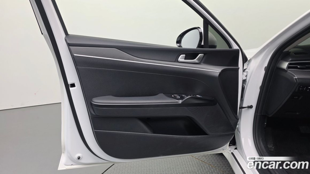 Kia K5 2.0, 2023