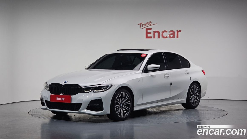 BMW 3-Series 320i M Sport, 2022