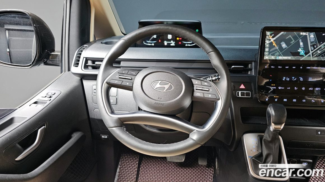 Hyundai Staria Cargo 5-Seater, 2025