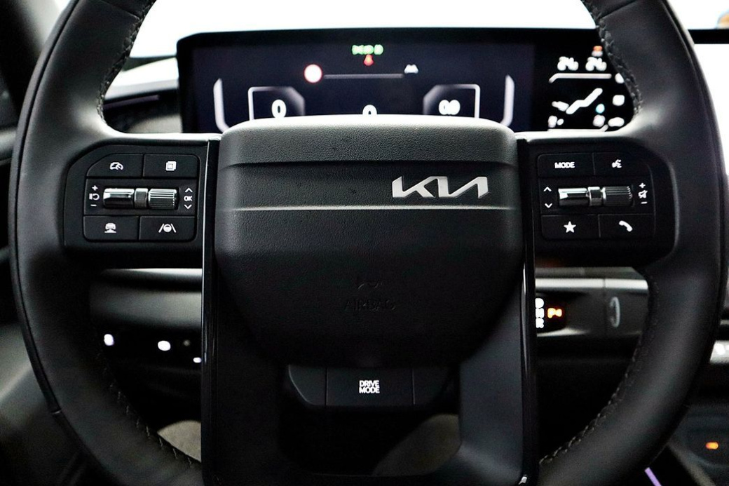 Kia Tasman 2.5T Gasoline 2WD, 2026