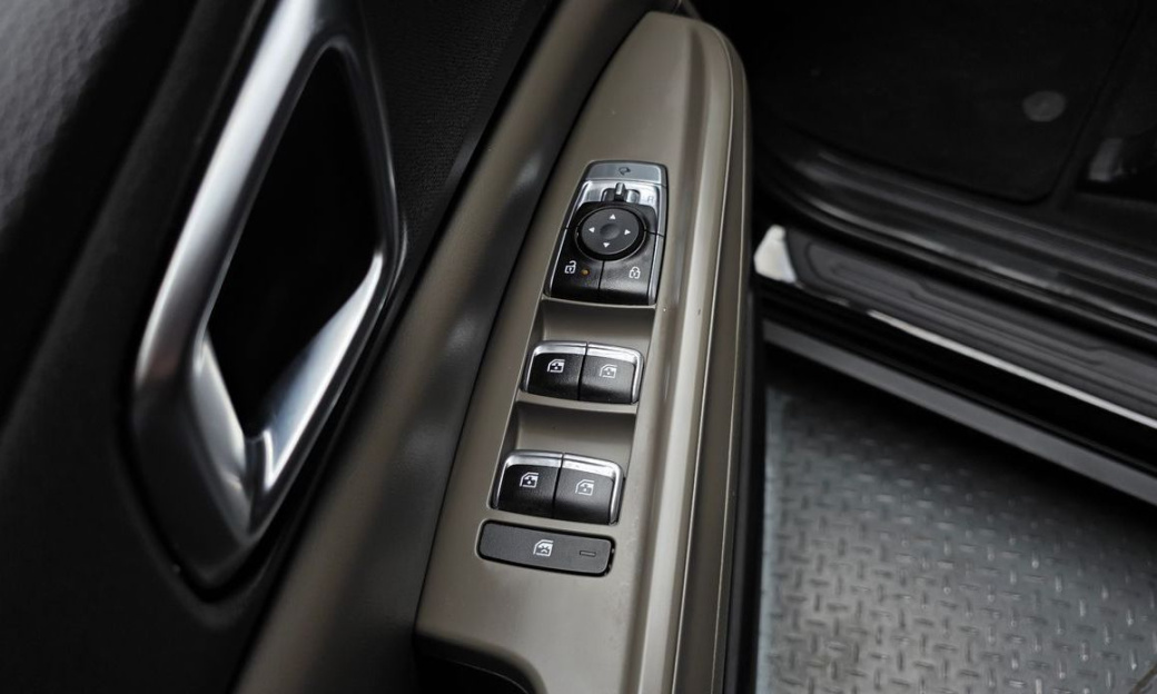 Kia Carnival 9-Seater Noblesse, 2024