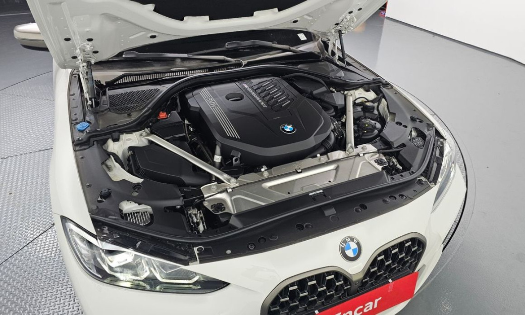 BMW 4-Series M440i xDrive Coupe, 2022