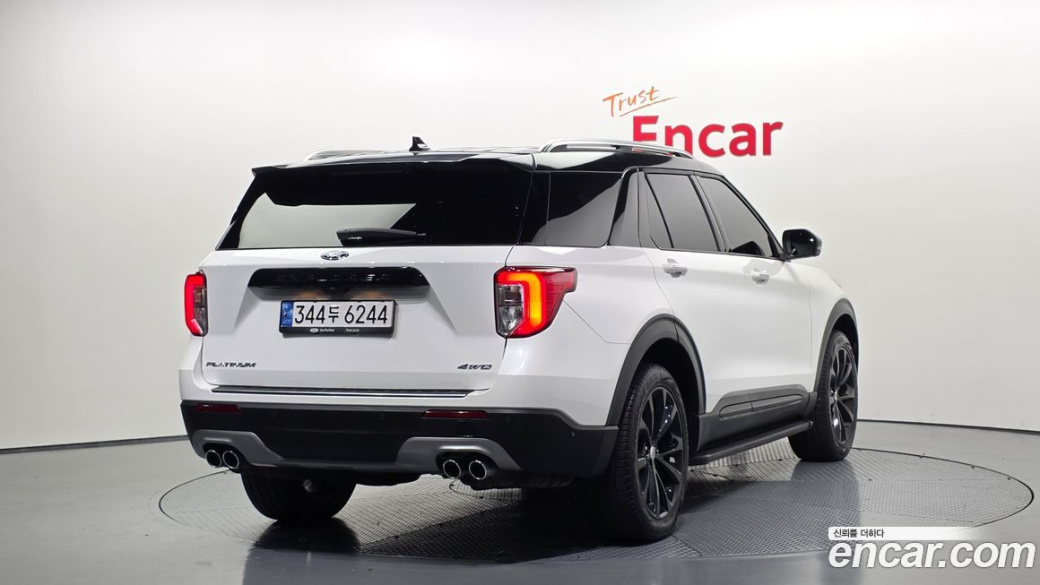 Ford Explorer 3.0 Platinum 4WD, 2022