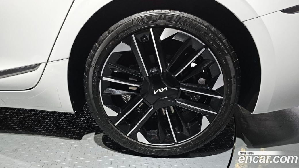 Kia K8 2.5 Gasoline 2WD, 2025