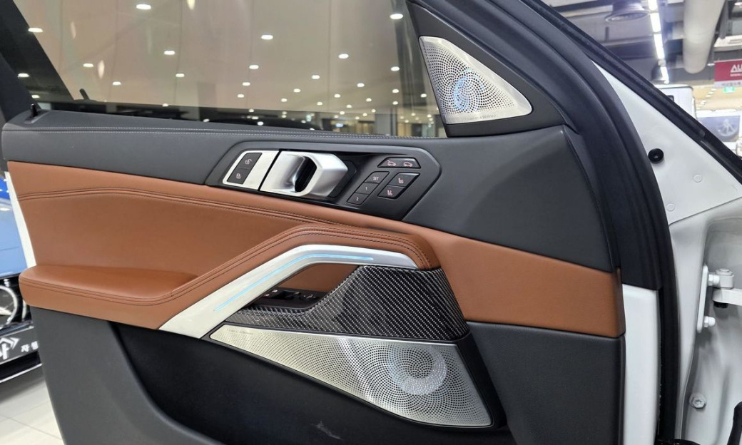 BMW X6 M60i, 2024