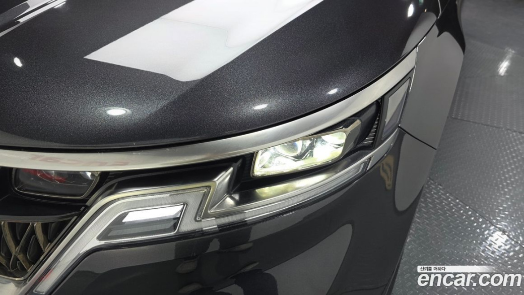 Kia Carnival 9-Seater Signature, 2022