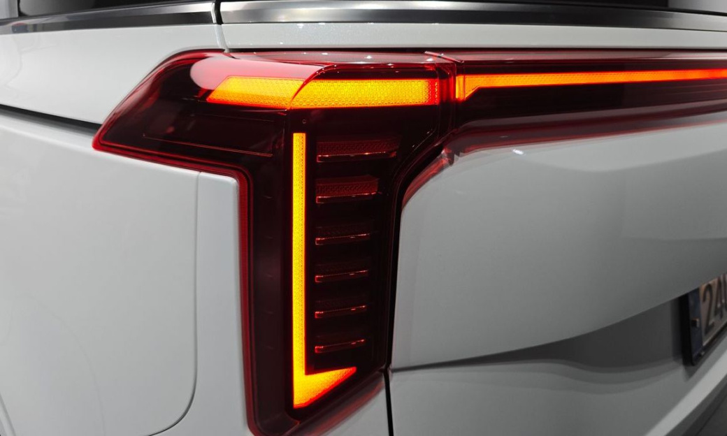 Kia Carnival 7-Seater Noblesse, 2025