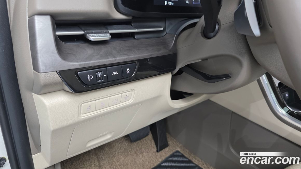 Kia Carnival 7-Seater Noblesse, 2023