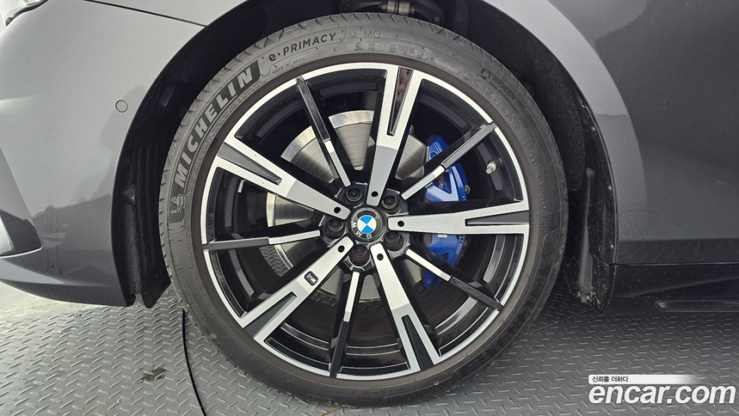 BMW 5-Series 530i xDrive, 2024