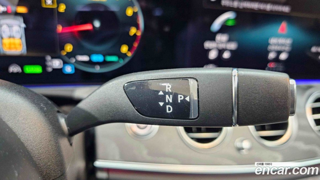 Mercedes-Benz E-Class E350 4MATIC Exclusive, 2023