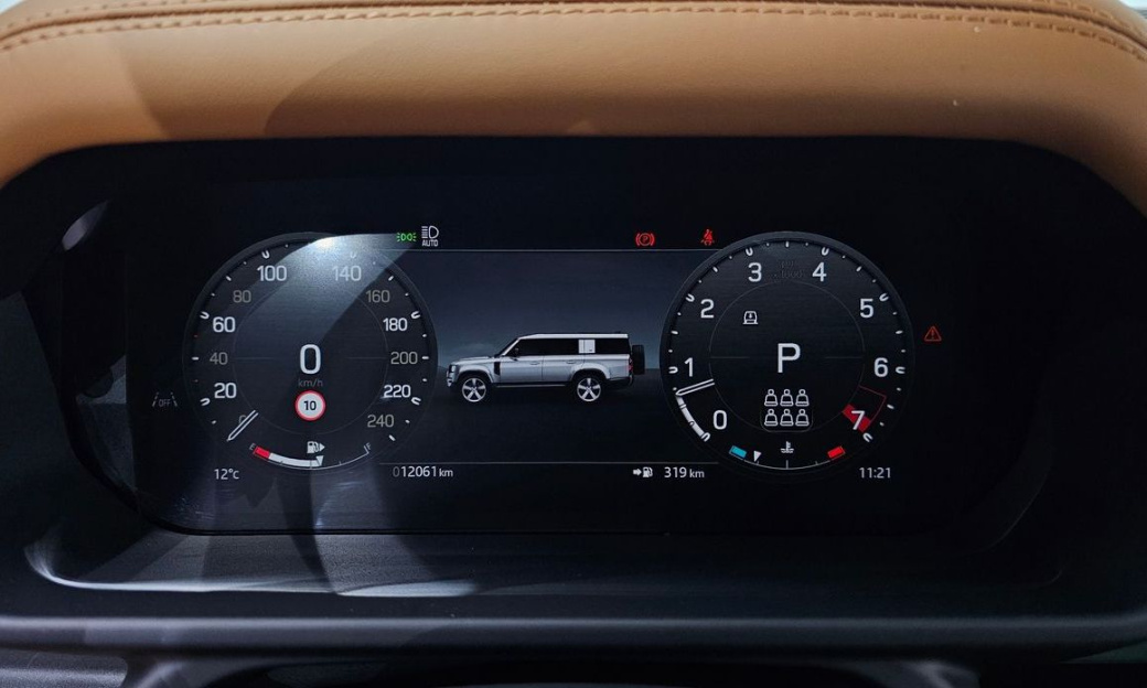 Land Rover Defender 130 P400 X-Dynamic HSE, 2024