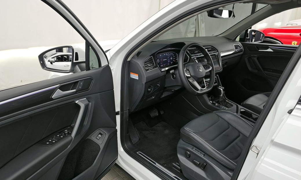 Volkswagen Tiguan 2.0 TDI Prestige, 2024