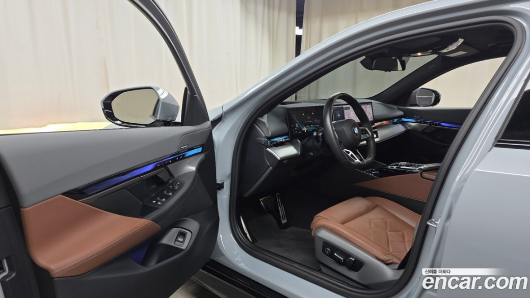 BMW 5-Series 530i xDrive M Sport, 2024