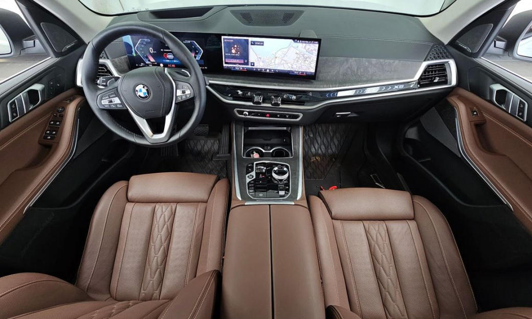 BMW X5 xDrive 40i xLine, 2024