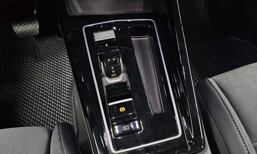 Volkswagen Golf 2.0 TDI Prestige, 2025
