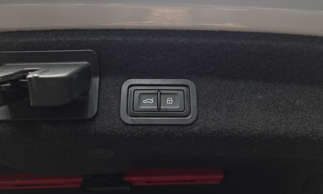 Audi A6 45 TFSI Quattro Premium, 2023