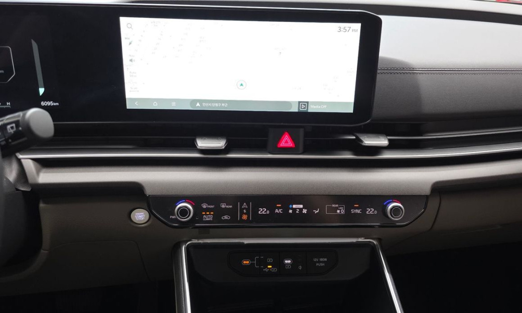 Kia Carnival 9-Seater Noblesse, 2025