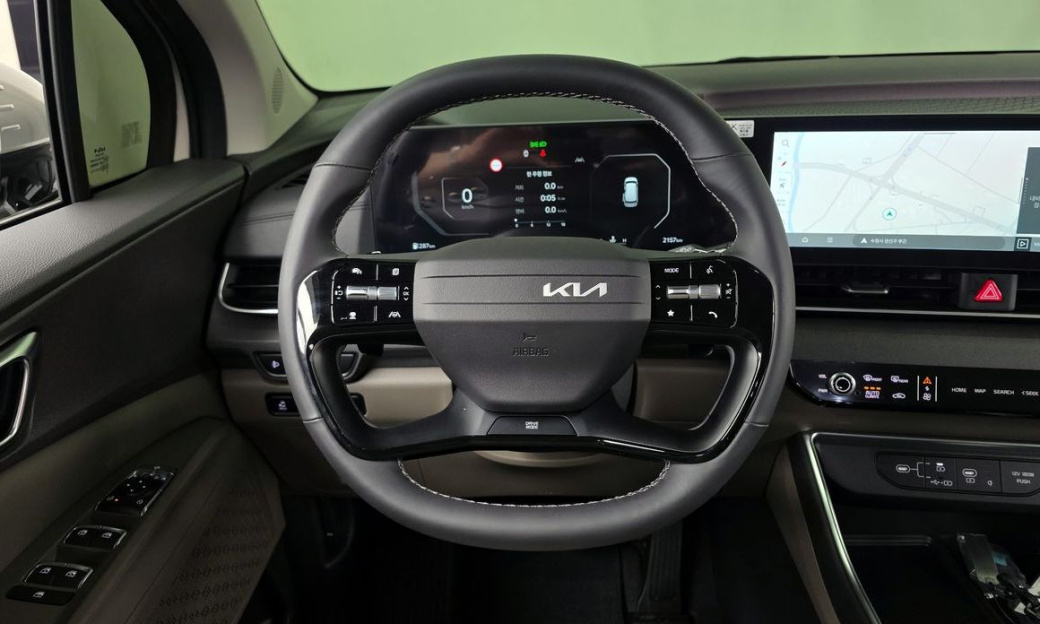 Kia Carnival 9-Seater Noblesse, 2025