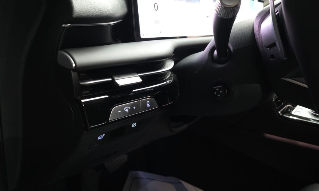 Genesis G80 Gasoline 2.5 Turbo AWD, 2025