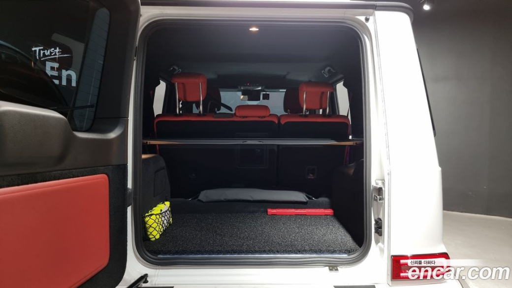 Mercedes-Benz G-Class G400d, 2023