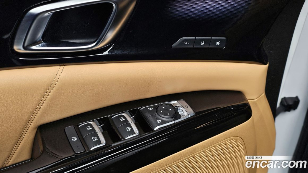 Kia Carnival 9-Seater Signature, 2023