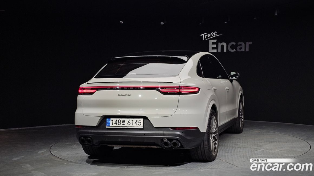 Porsche Cayenne 3.0 PLATINUM EDITION, 2022