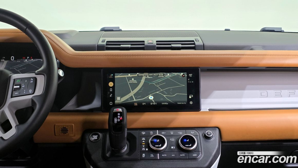Land Rover Defender 110 P300 X-Dynamic SE, 2024
