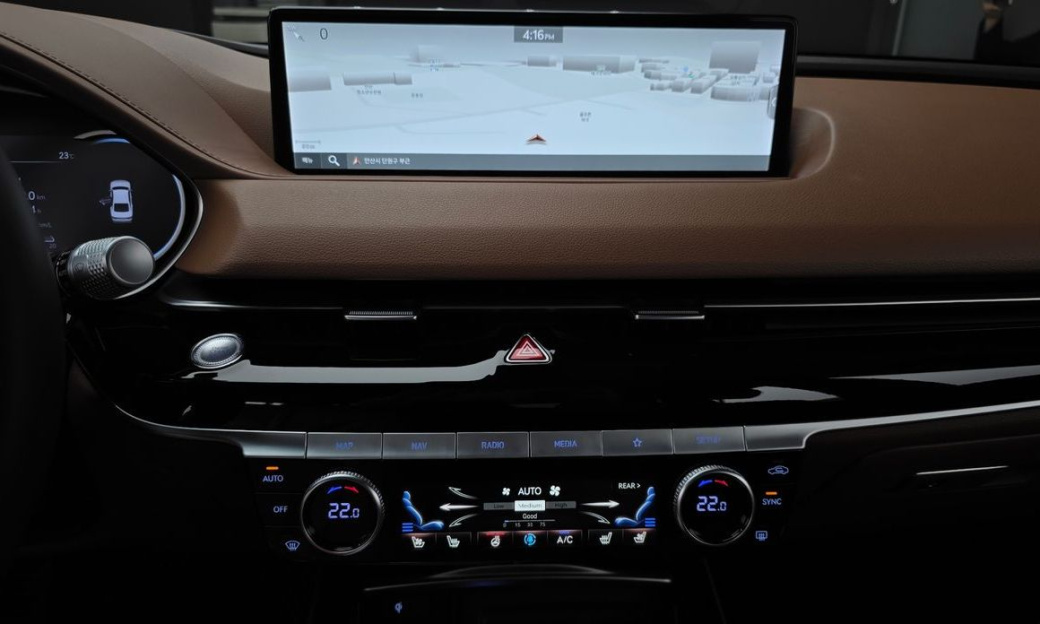 Genesis G80 Gasoline 2.5 Turbo 2WD, 2024
