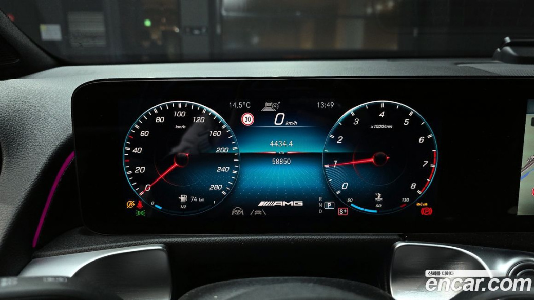 Mercedes-Benz GLB-Class AMG GLB35 4MATIC, 2022