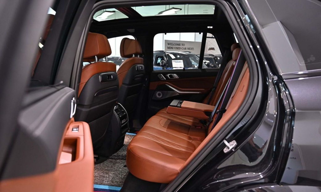 BMW X5 M60i, 2024