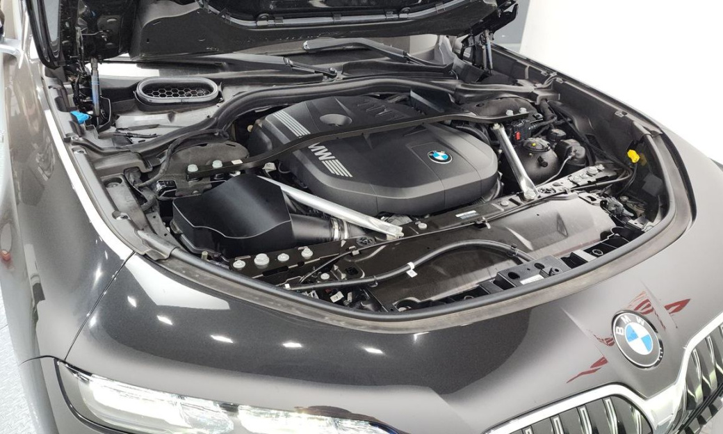 BMW 7-Series 740i xDrive M Sport, 2025