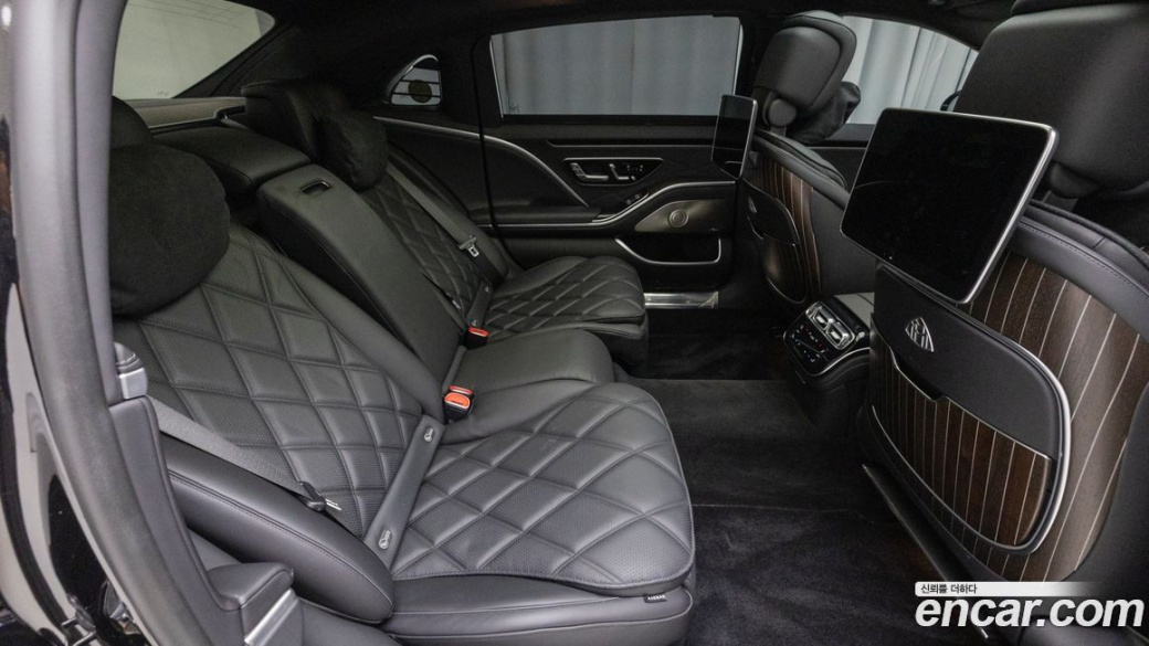 Mercedes-Benz S-Class Maybach S680 4MATIC, 2023