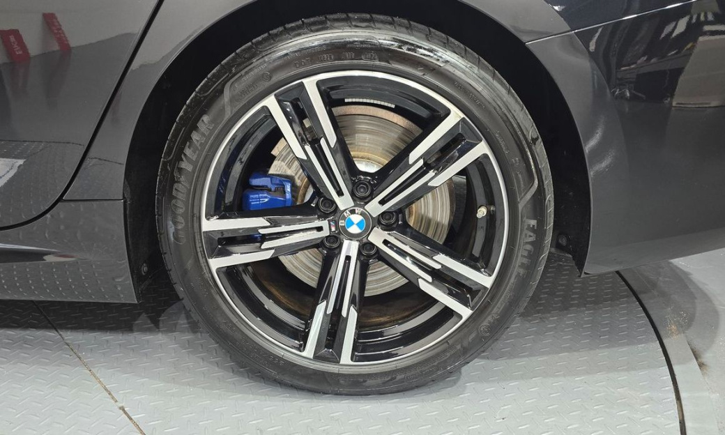 BMW 3-Series 320d M Sport, 2024