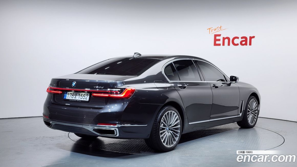 BMW 7-Series 730d xDrive Design Pure Excellence, 2022