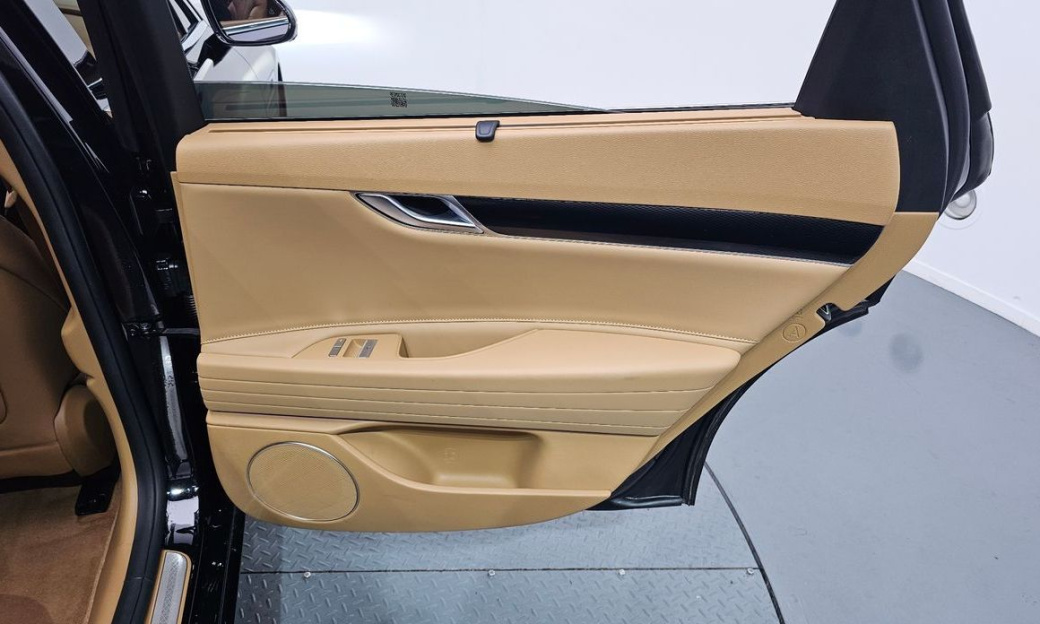 Genesis G80 Gasoline 2.5 Turbo 2WD, 2025