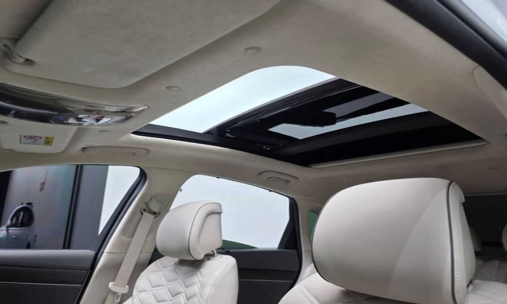 Genesis G80 Gasoline 2.5 Turbo AWD, 2025