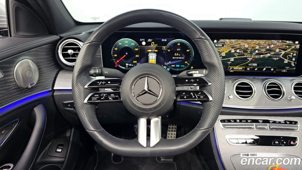 Mercedes-Benz E-Class E350 4MATIC AMG Line, 2022